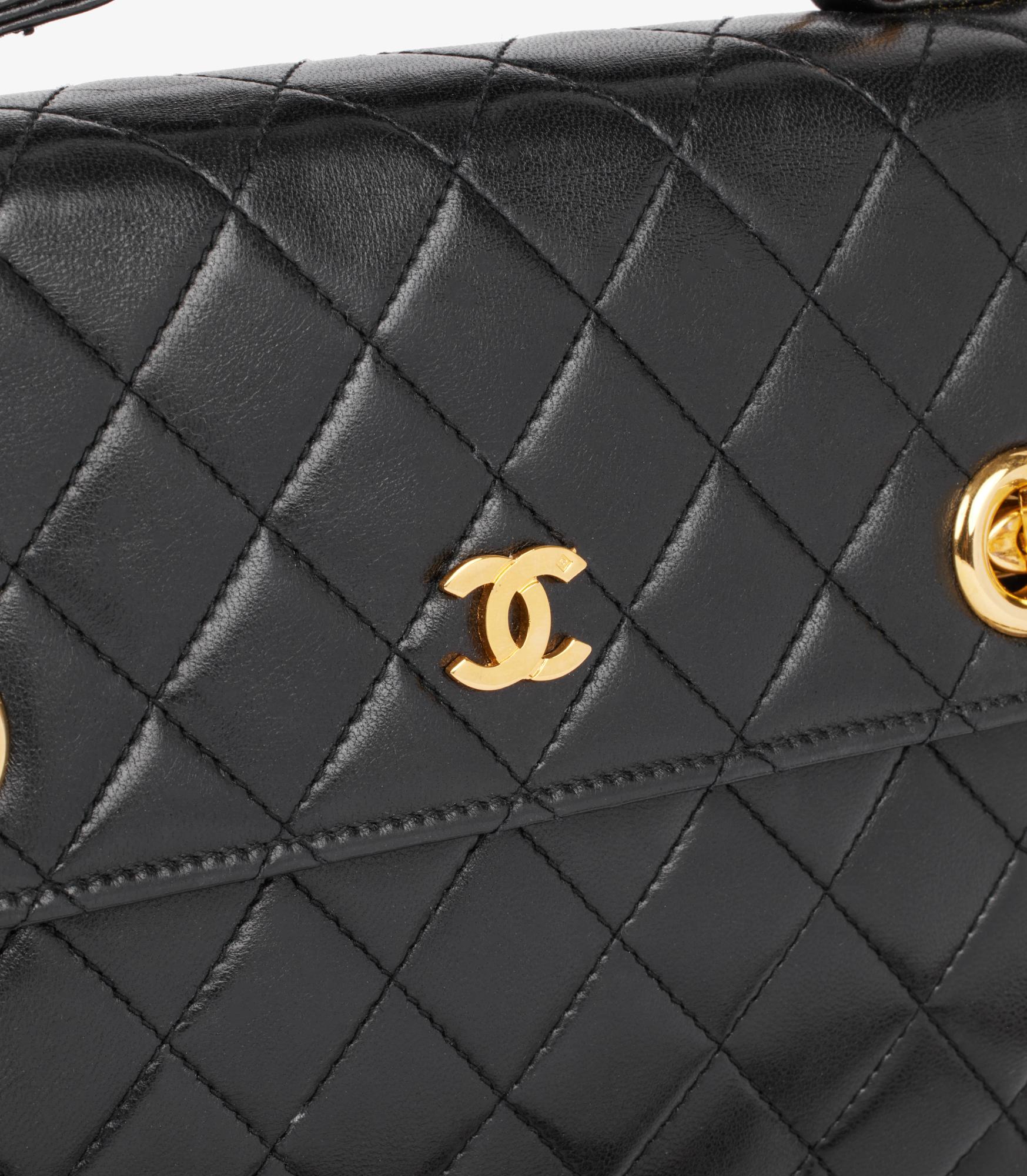 Chanel Black Quilted Lambskin Vintage Small Classic Single Flap Bag With Top Handle

Brand- Chanel
Model- Small Classic Single Flap Bag
Product Type- Shoulder, Top Handle
Serial Number- 377617
Age- Circa 1988
Accompanied By- Chanel Dust Bag,
