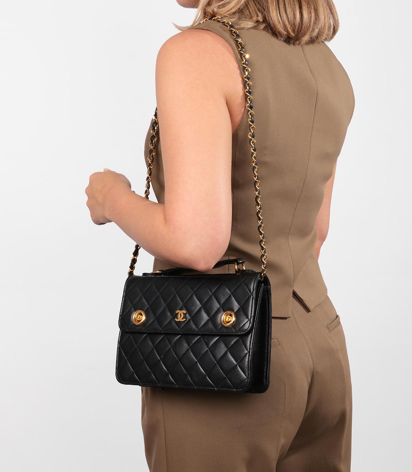 Chanel Schwarzes gestepptes Lammfell Vintage Small Classic Single Flap Bag im Angebot 5
