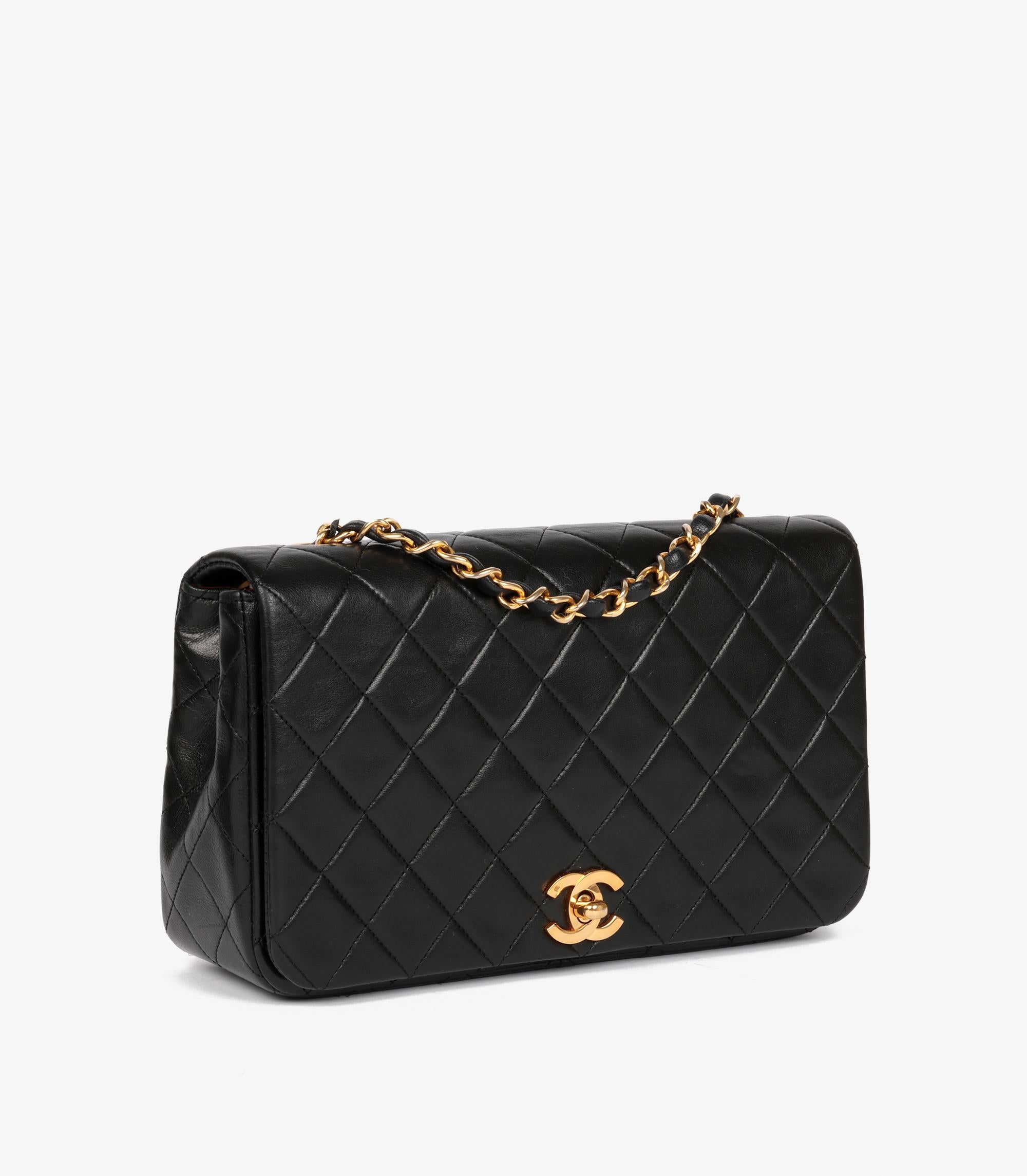 Chanel Black Quilted Lambskin Vintage Small Classic Single Full Flap Bag In Excellent Condition For Sale In Bishop's Stortford, Hertfordshire