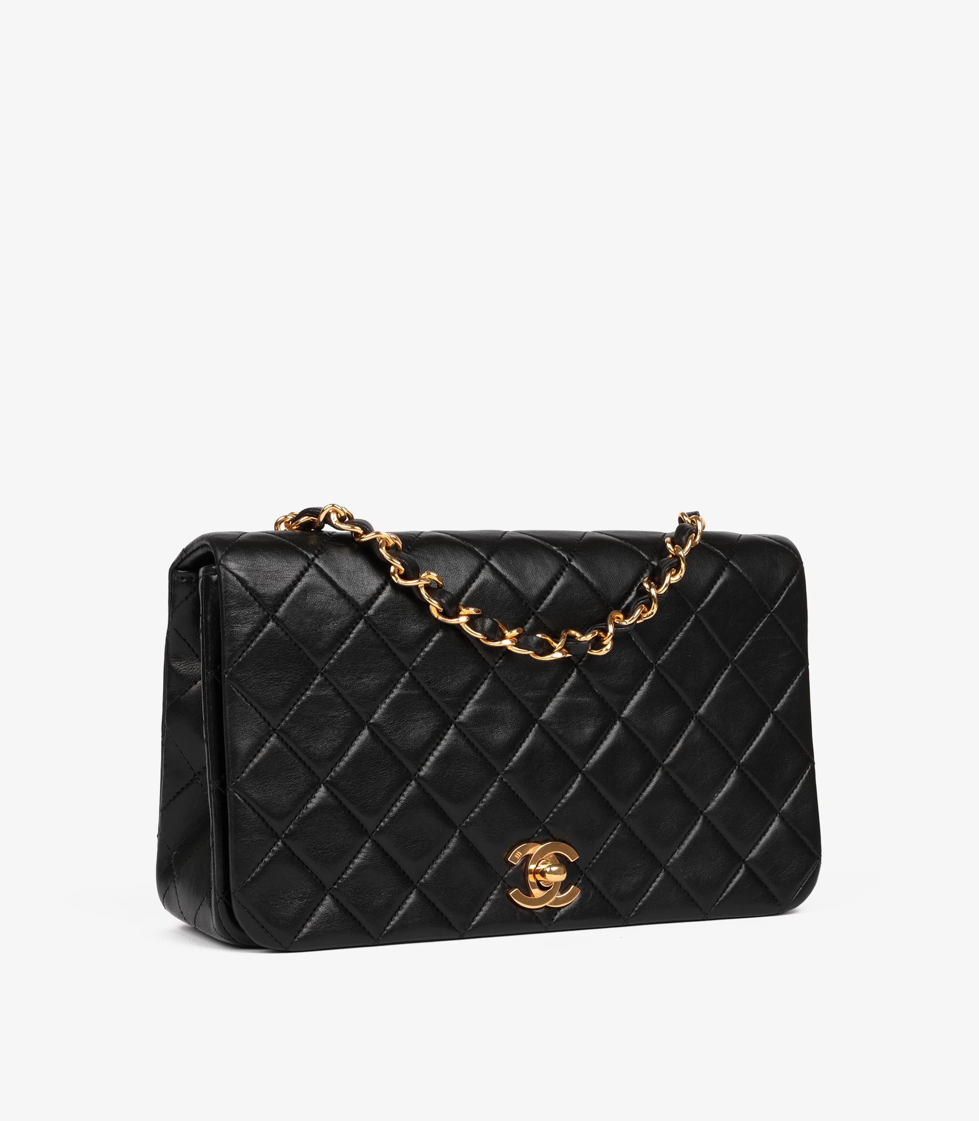 Noir Chanel Black Quilted Lambskin Vintage Small Classic Single Full Flap Bag en vente