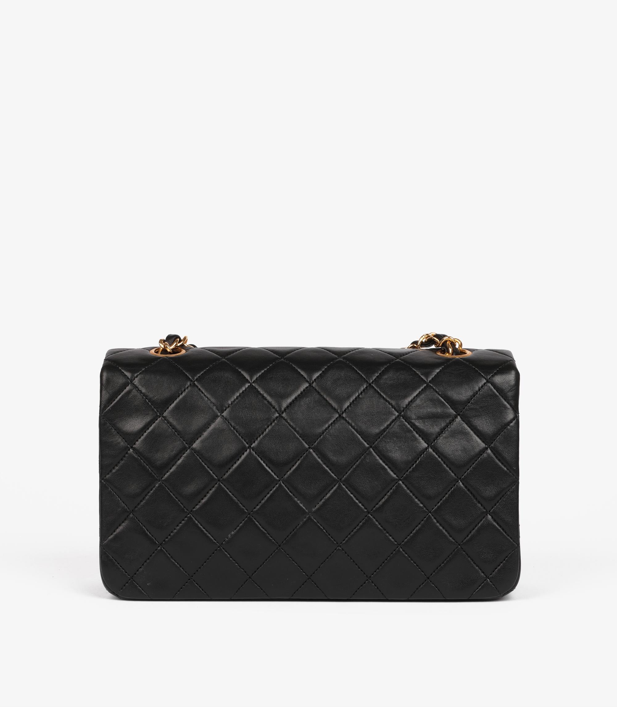 Chanel Black Quilted Lambskin Vintage Small Classic Single Full Flap Bag Unisexe en vente