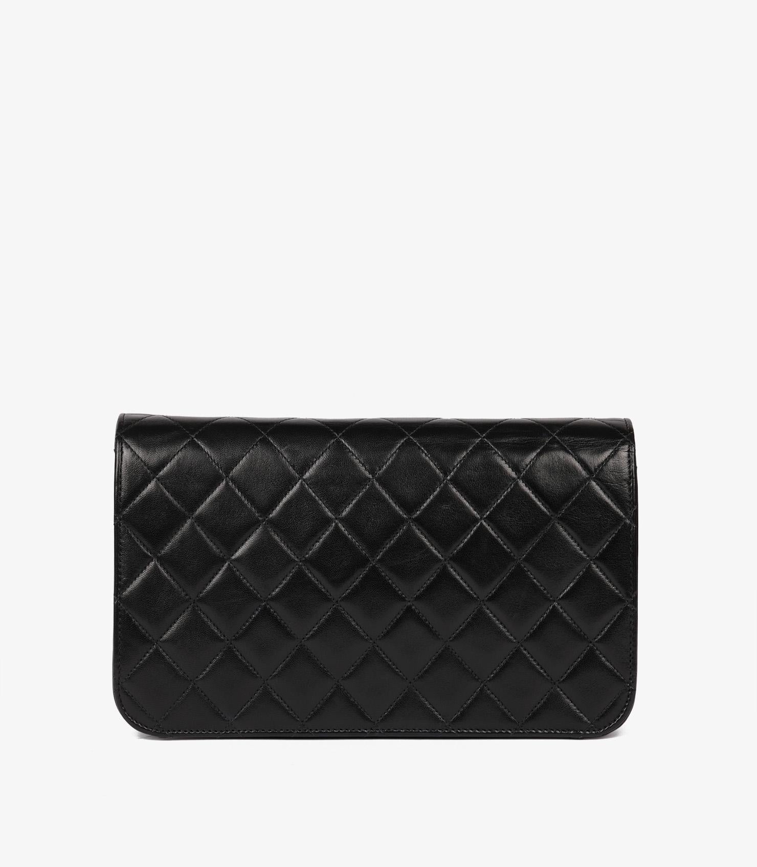Chanel Black Quilted Lambskin Vintage Small Classic Single Full Flap Bag For Sale 2