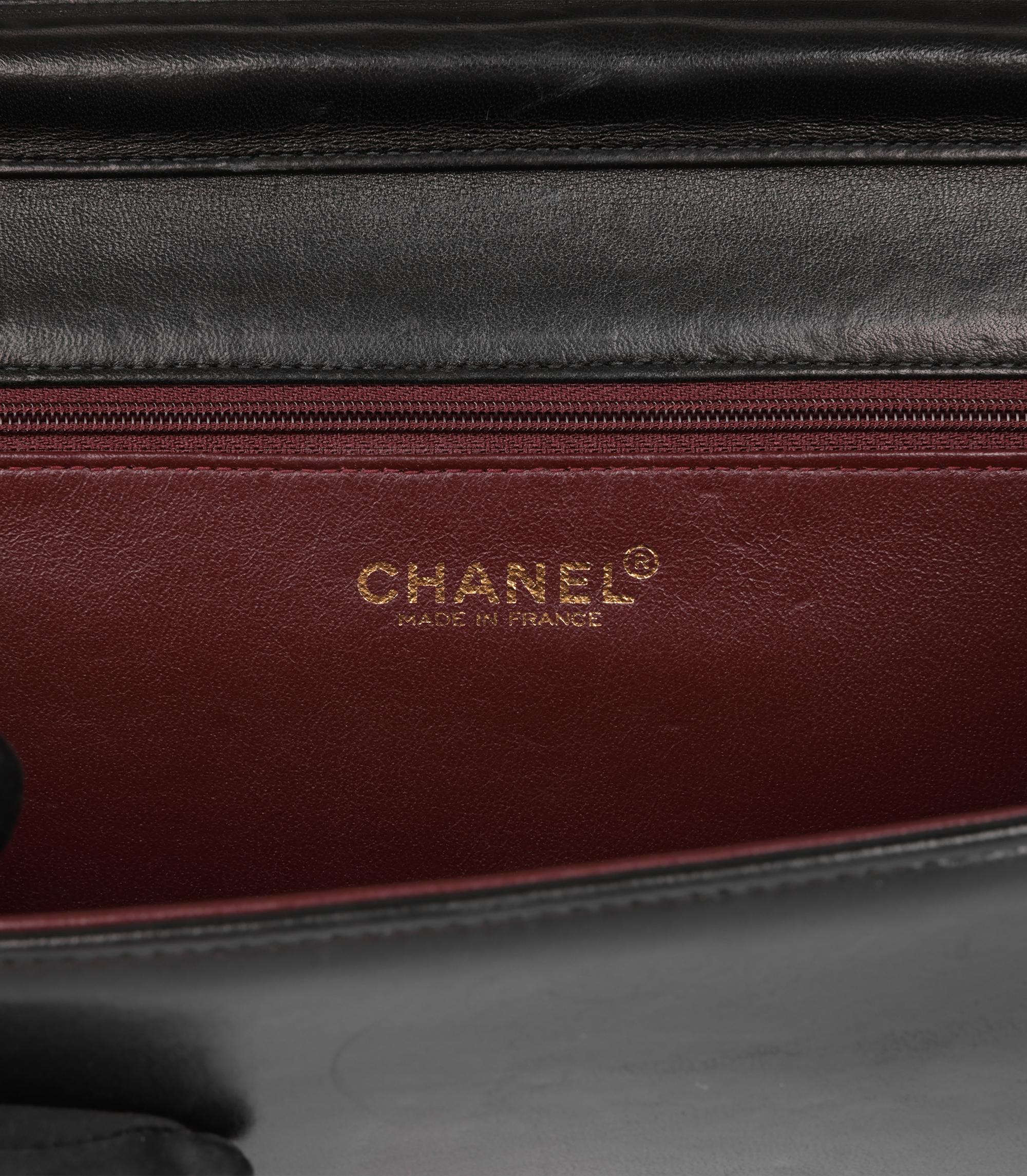 Chanel Black Quilted Lambskin Vintage Small Classic Single Full Flap Bag 5