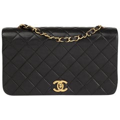 Chanel Noir Agneau Matelassé Vintage Petit Sac Classique à Rabat Complet