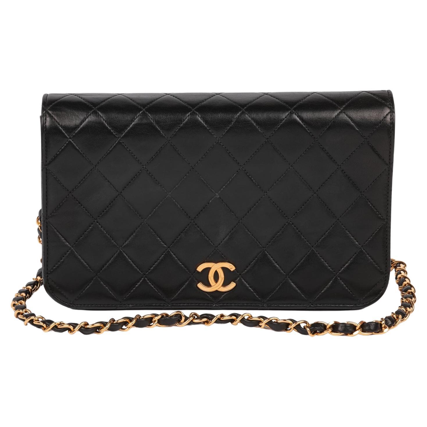 Chanel Black Quilted Lambskin Vintage Small Classic Single Full Flap Bag at  1stDibs