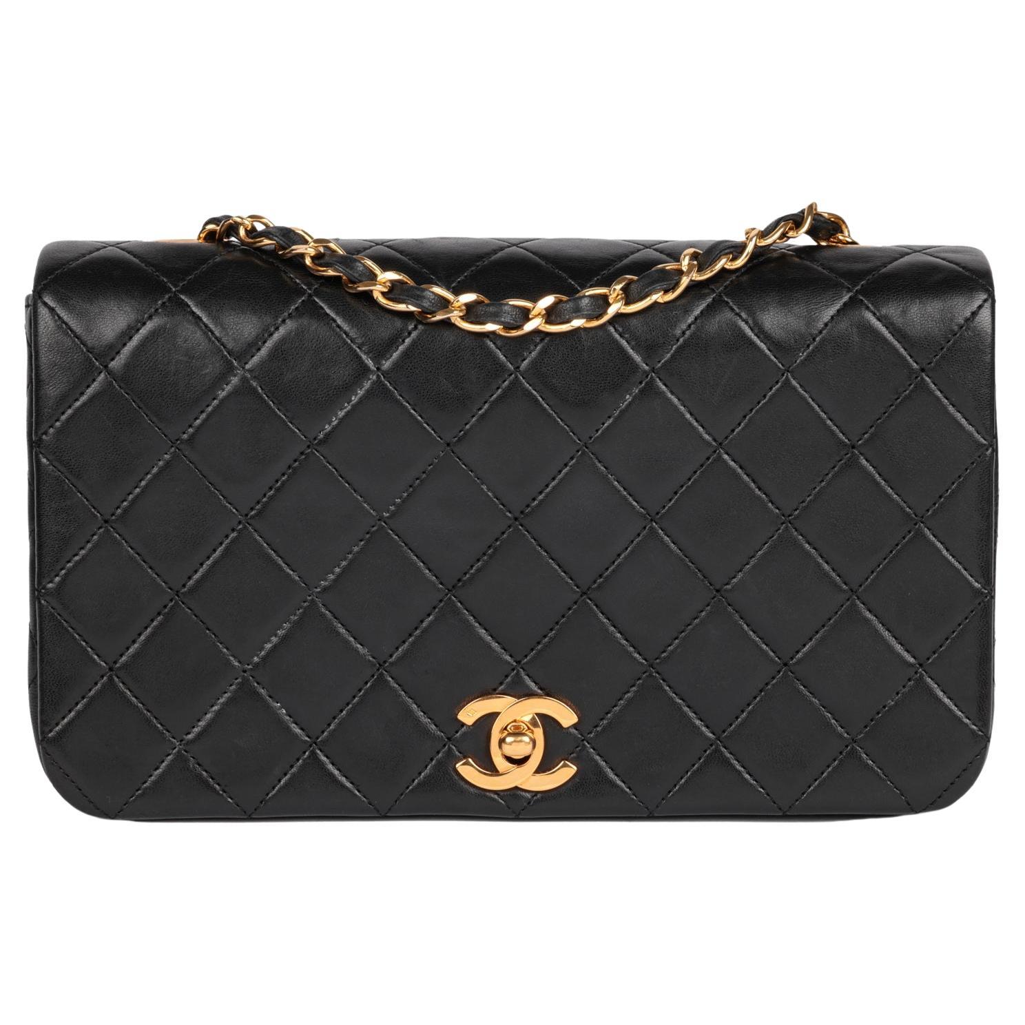 CHANEL Black Quilted Lambskin Vintage Small Classic Single Full Flap Bag  For Sale at 1stDibs