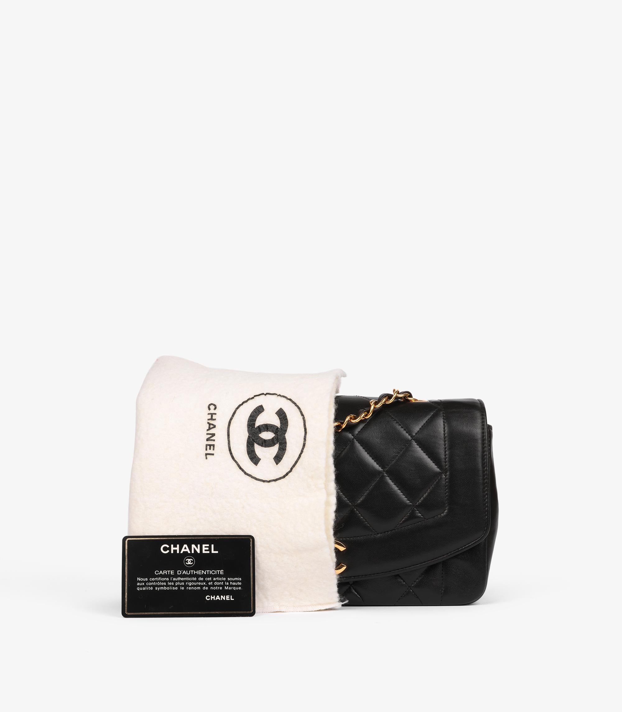 Chanel Black Quilted Lambskin Vintage Small Diana Classic Single Flap Bag For Sale 7