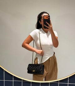 Chanel Negro Piel de Cordero Acolchada Vintage Pequeño Bolso Diana Clásico Solapa Simple