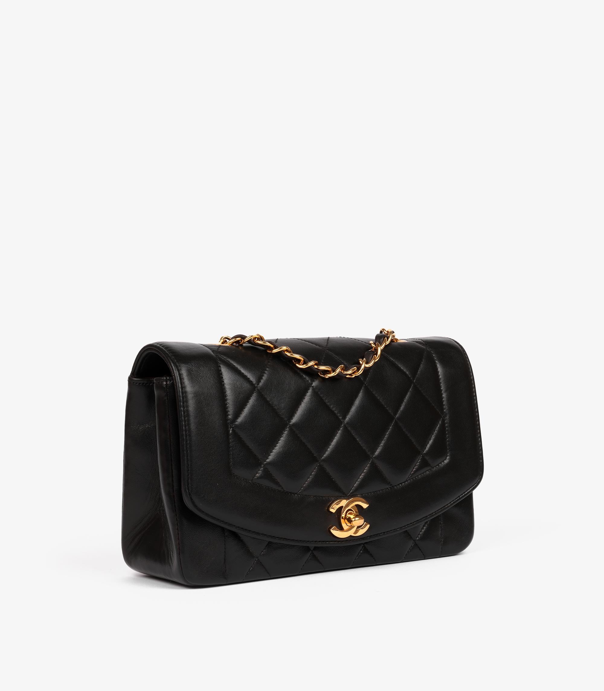 Chanel Black Quilted Lambskin Vintage Small Diana Classic Single Flap Bag In Excellent Condition For Sale In Bishop's Stortford, Hertfordshire