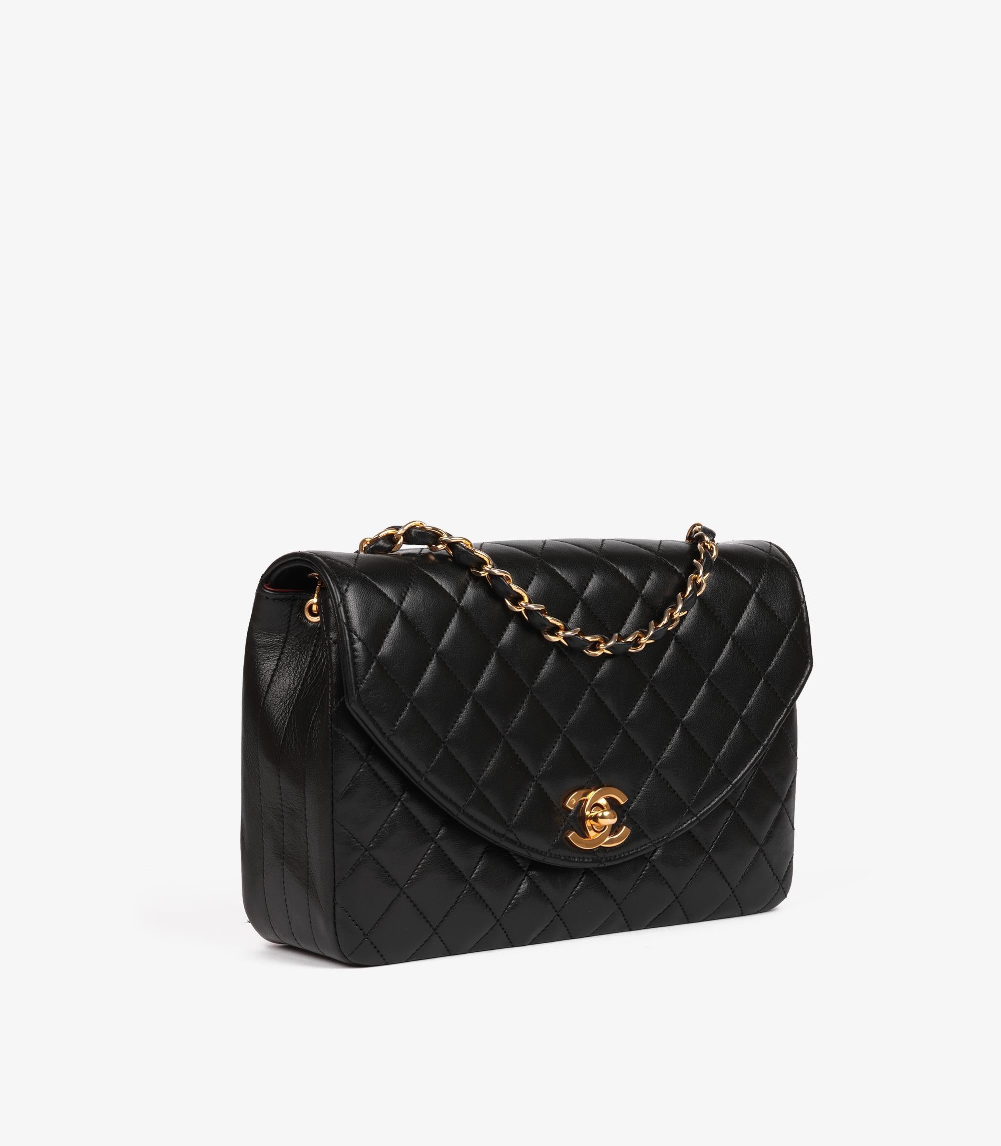 Chanel Schwarzes gestepptes Lammfell Vintage Small Half Moon Classic Single Flap Bag im Zustand „Hervorragend“ im Angebot in Bishop's Stortford, Hertfordshire