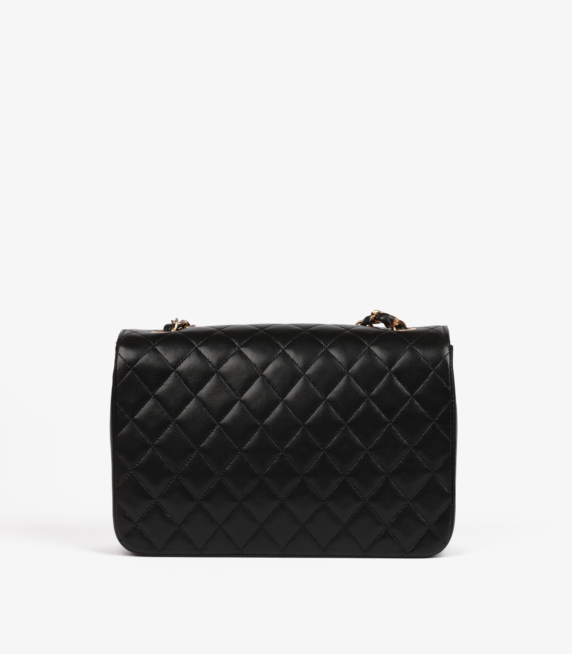 Chanel Schwarzes gestepptes Lammfell Vintage Small Half Moon Classic Single Flap Bag im Angebot 1