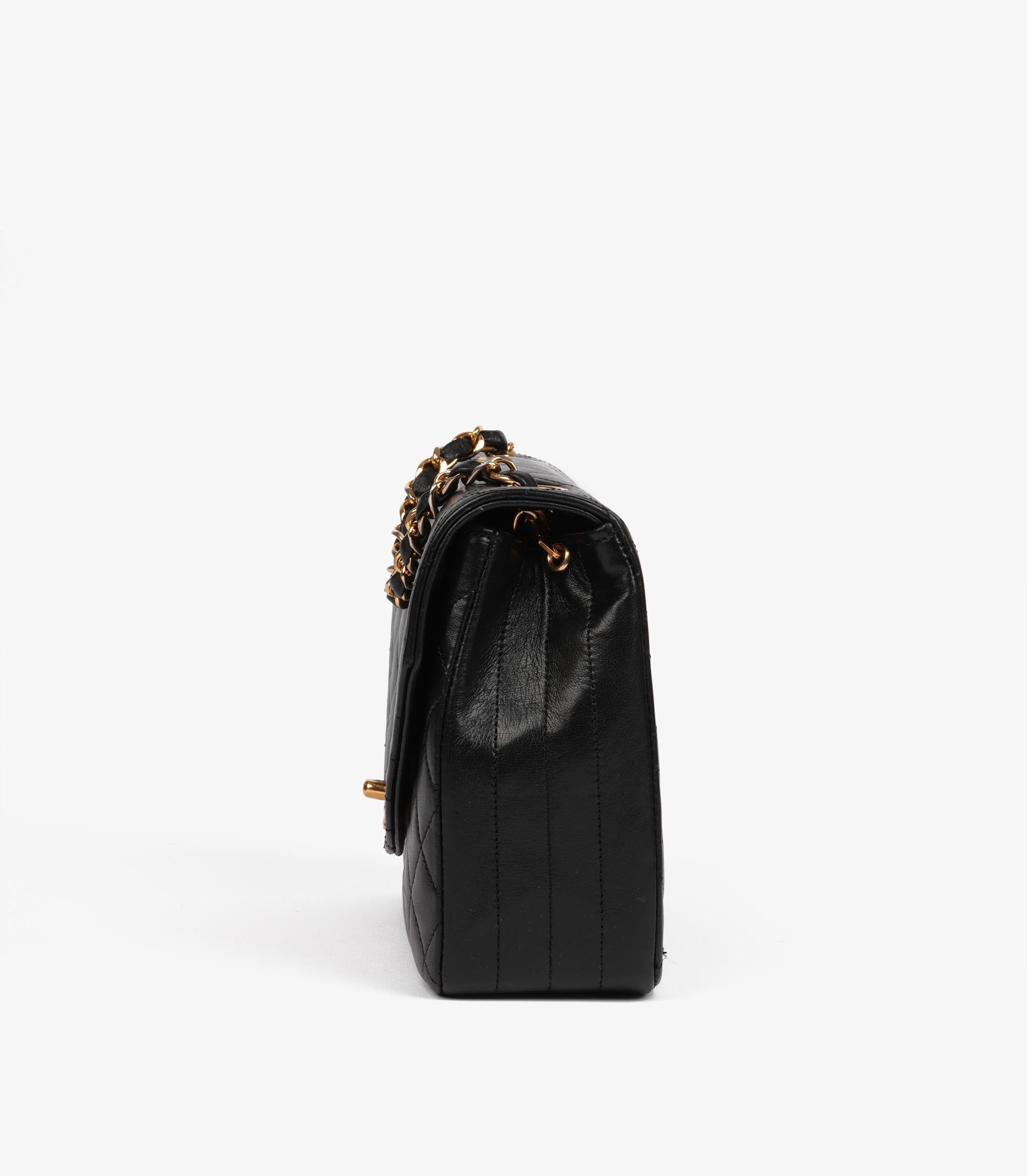 Chanel Schwarzes gestepptes Lammfell Vintage Small Half Moon Classic Single Flap Bag im Angebot 2