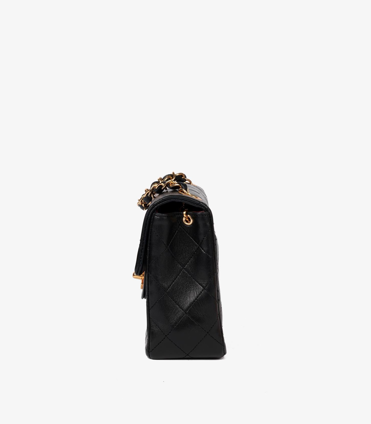 Chanel Schwarzes gestepptes Lammfell Vintage Square Classic Mini Flap Bag für Damen oder Herren im Angebot