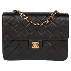 Chanel Mini Bolso Solapa Cuadrado Vintage Piel de Cordero Acolchada Negro