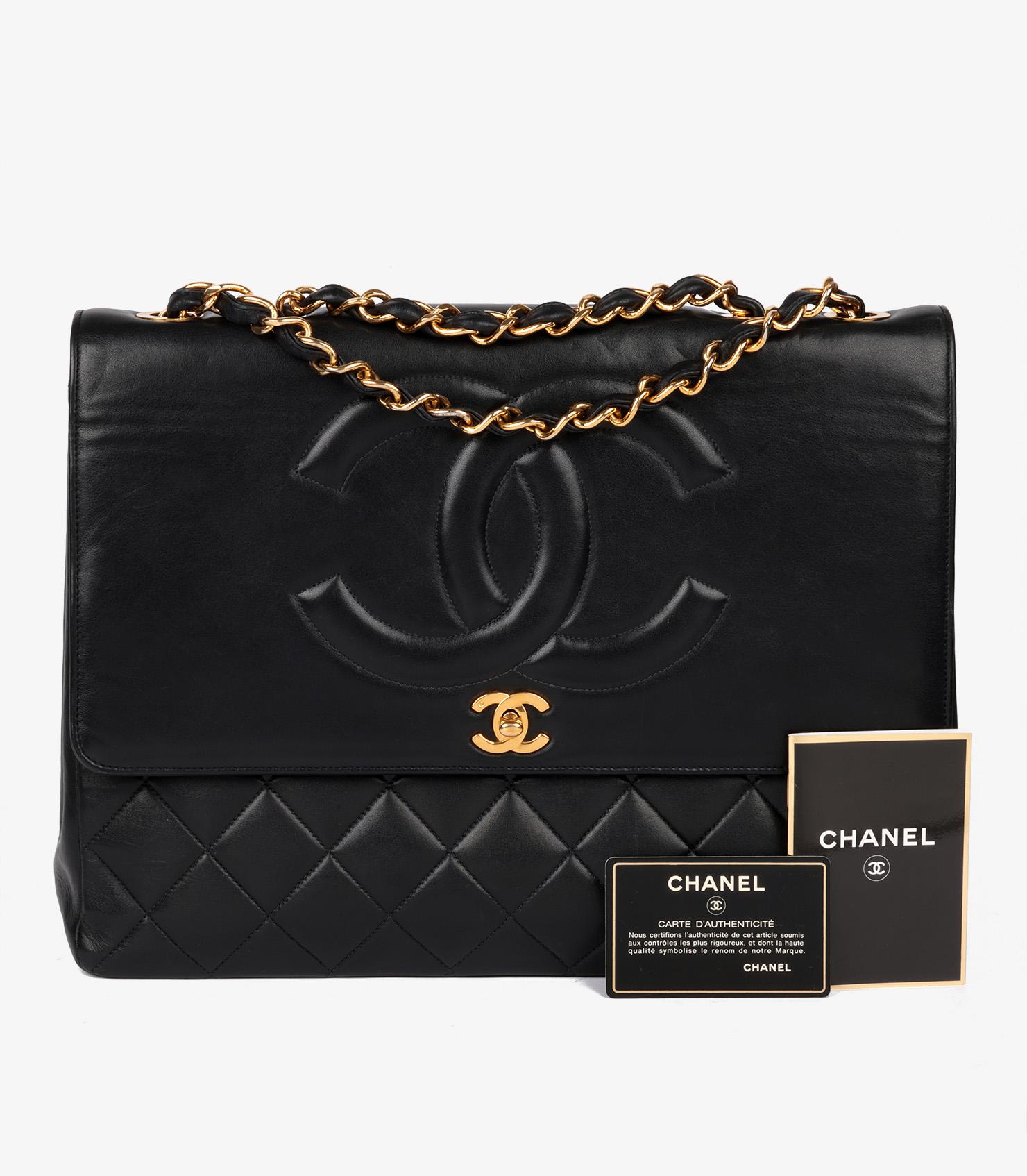 Chanel Noir Cuir d'agneau matelassé Vintage Timeless Maxi Jumbo Classic Flap Bag en vente 7