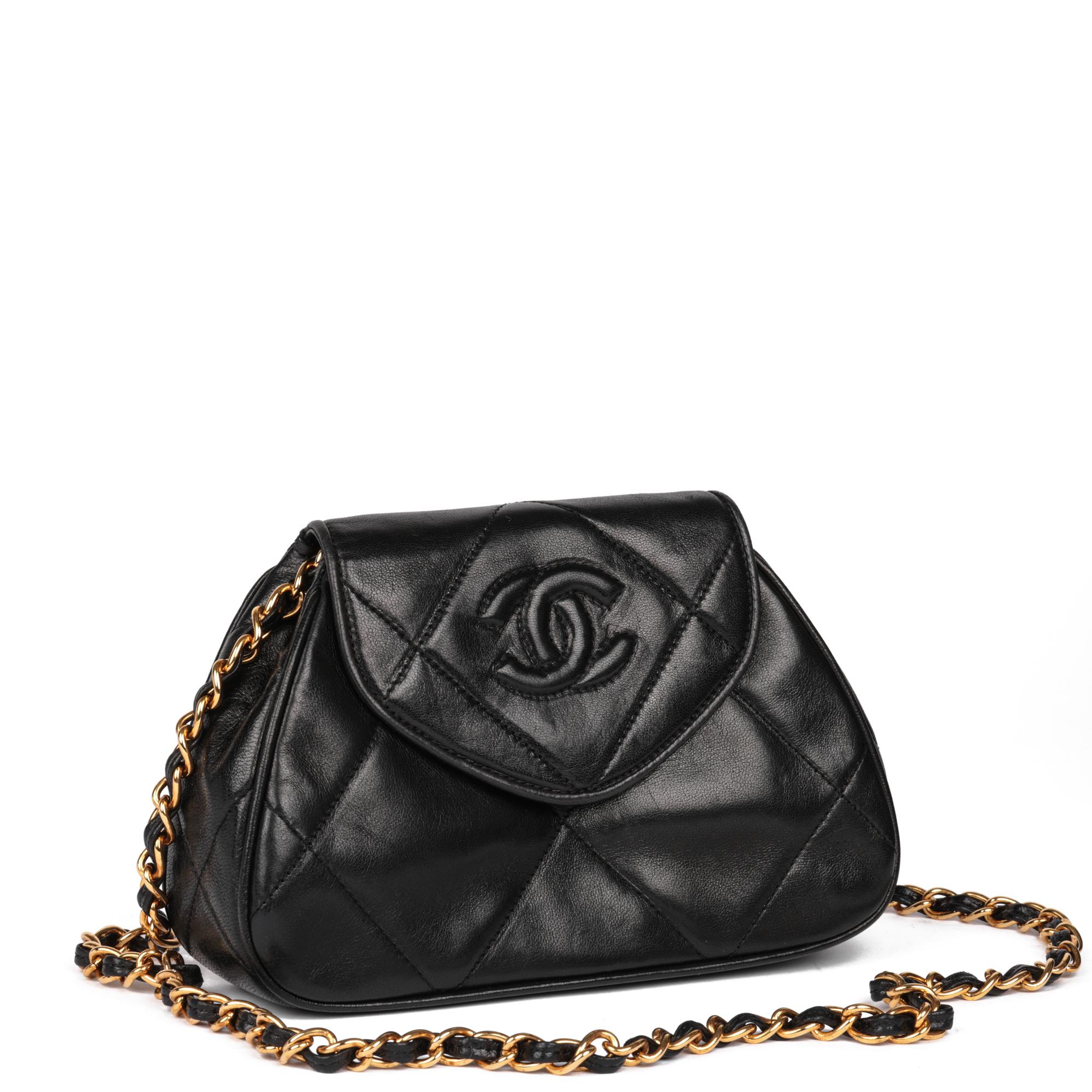 CHANEL
Black Quilted Lambskin Vintage Timeless Mini Pochette

Xupes Reference: HB5135
Serial Number: 1148625
Age (Circa): 1991
Accompanied By: Chanel Dust Bag, Authenticity Card
Authenticity Details: Authenticity Card, Serial Sticker (Made in