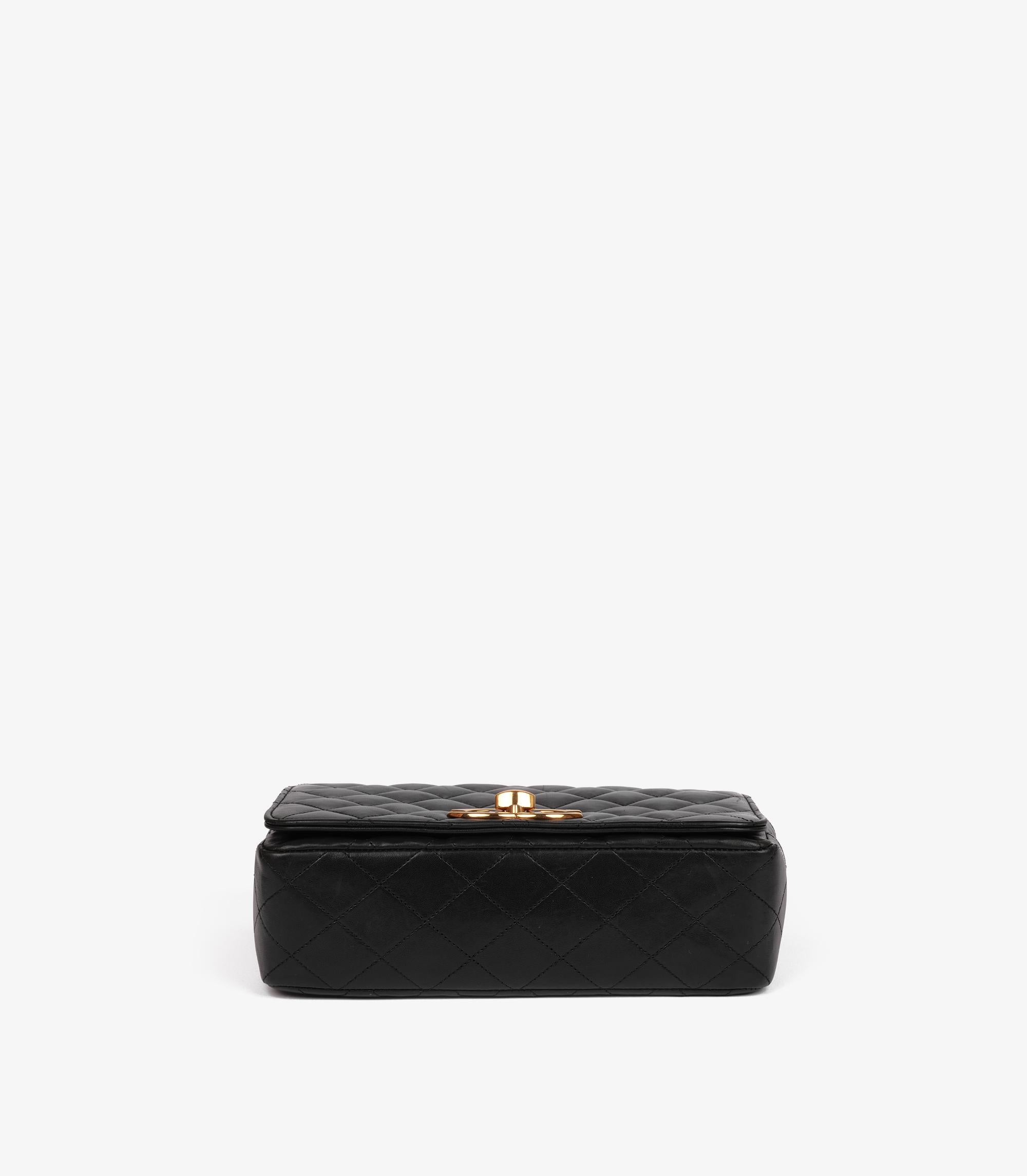 Chanel Schwarzes gestepptes Lammfell Vintage XL Mini Full Flap Bag im Angebot 3