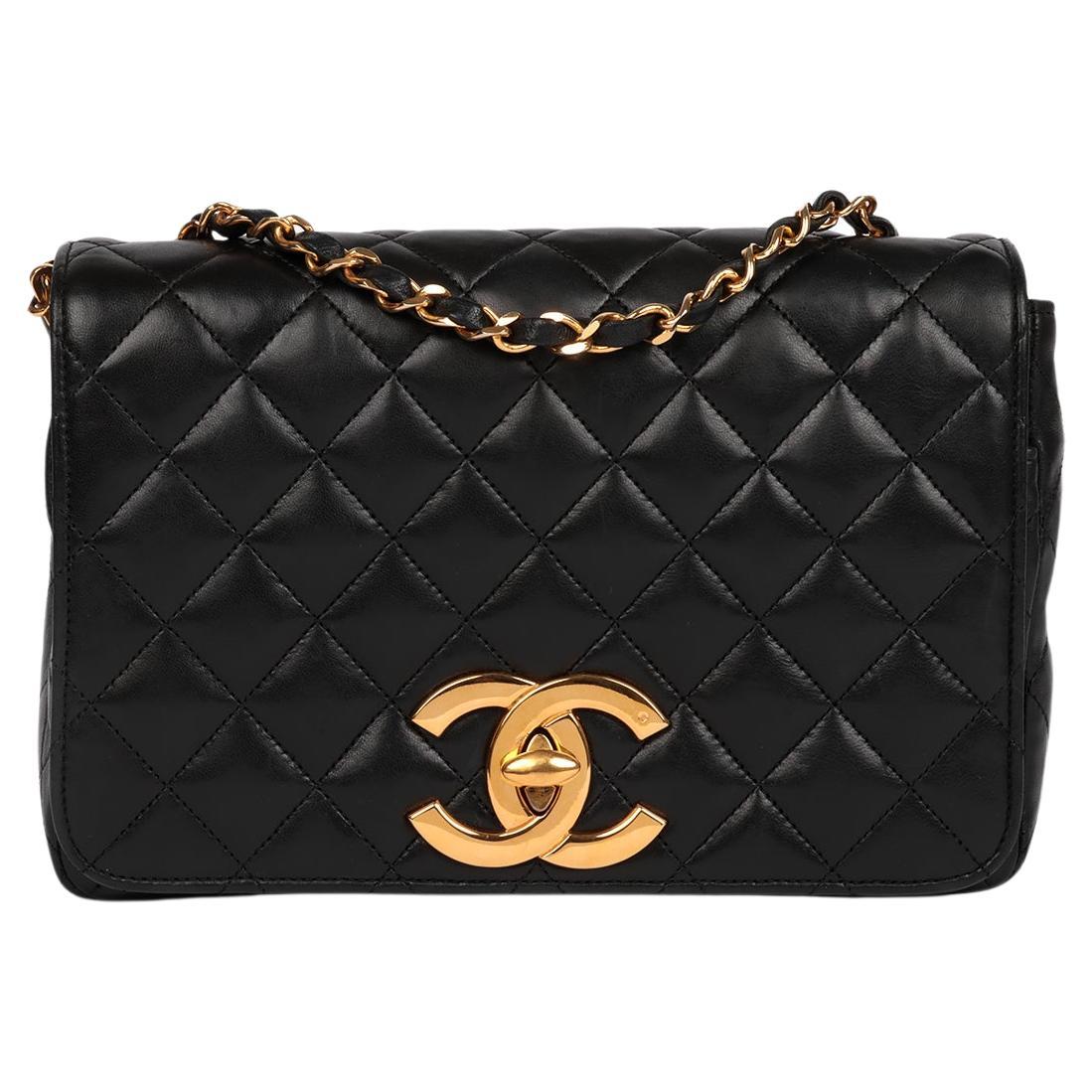 Chanel Schwarzes gestepptes Lammfell Vintage XL Mini Full Flap Bag