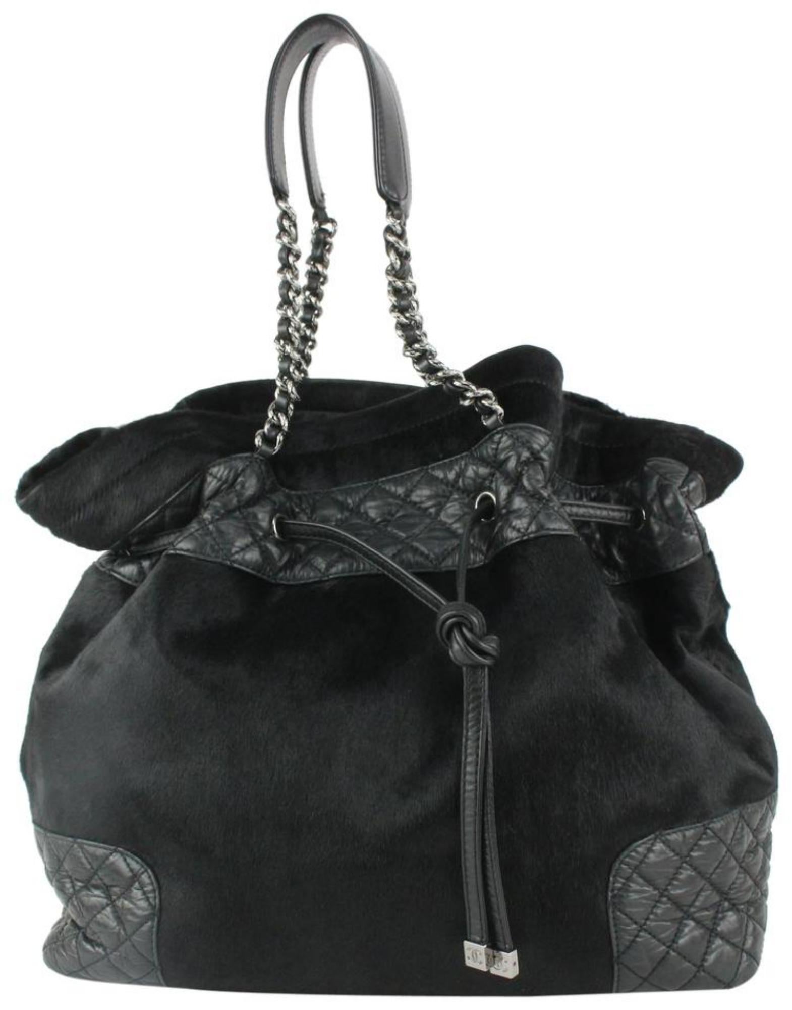 Chanel Black Quilted Lambskin x Pony Hair Drawstring Bucket Chain Hobo 1115c4 For Sale 8
