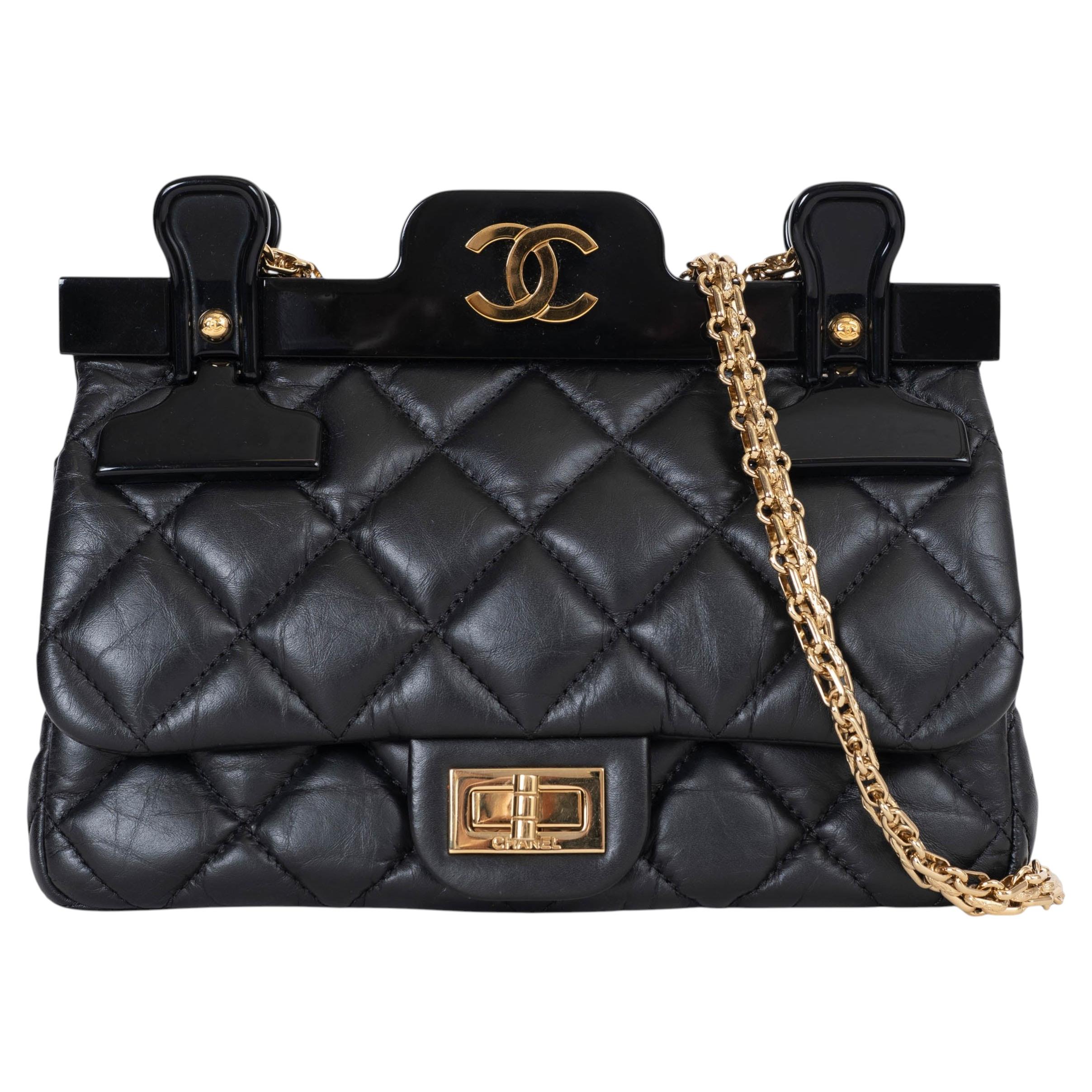 CHANEL bolso de piel acolchada negro 16K 2.55 REISSUE MINI HANGER FLAP