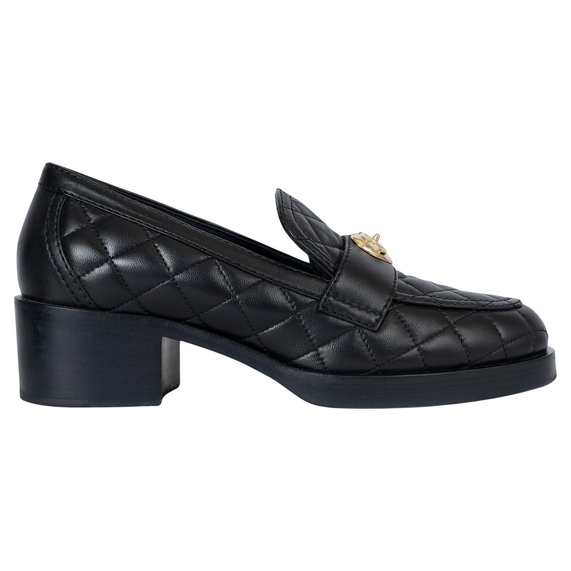 CHANEL black quilted leather 23C MONTE CARLOHEART Loafers Shoes 39 For Sale