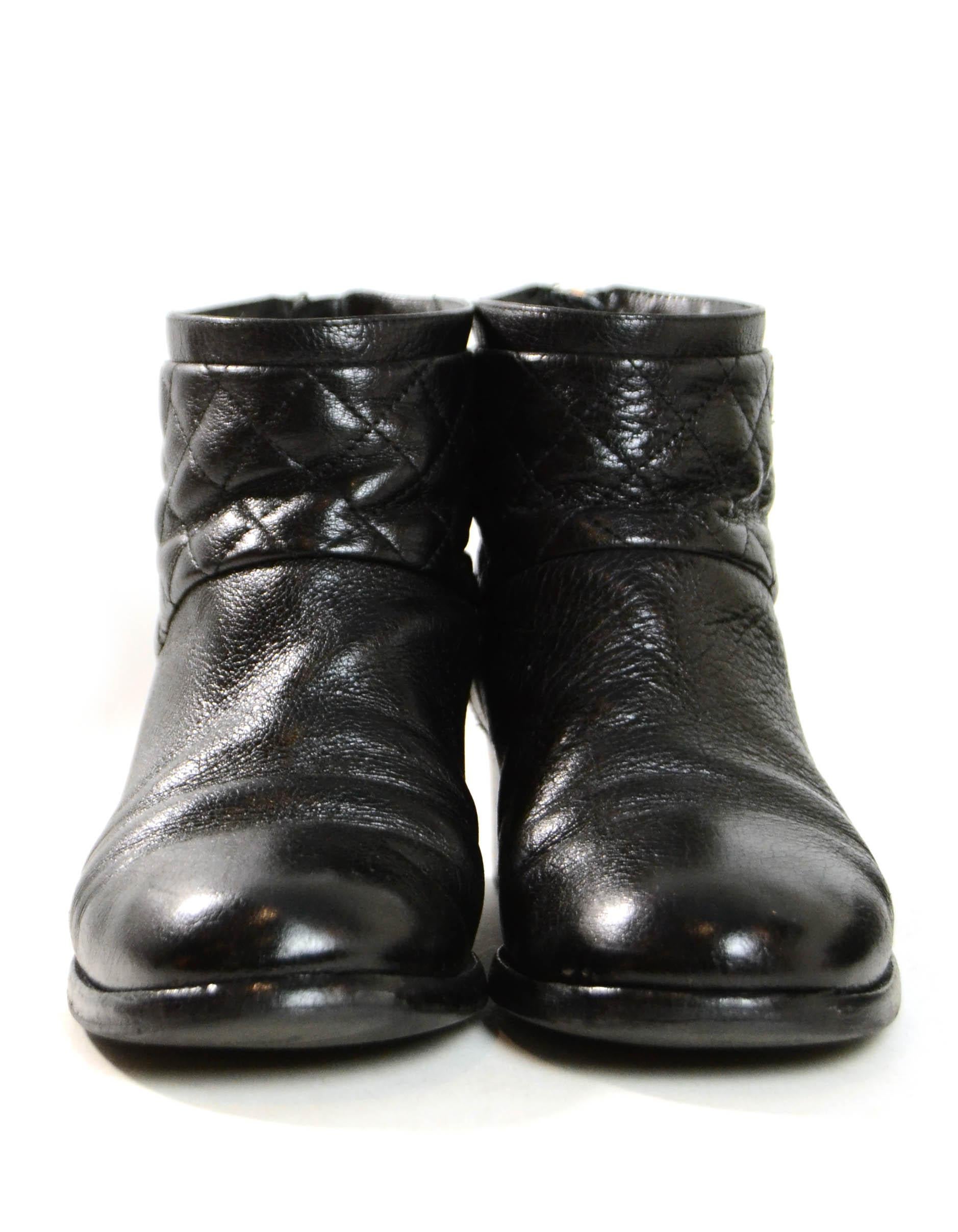 Chanel Black Quilted Leather Ankle Booties sz 38.5 In Excellent Condition In New York, NY