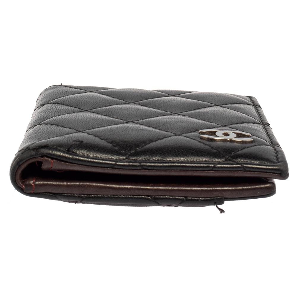 Women's Chanel Black Quilted Leather Bifold Card Holder