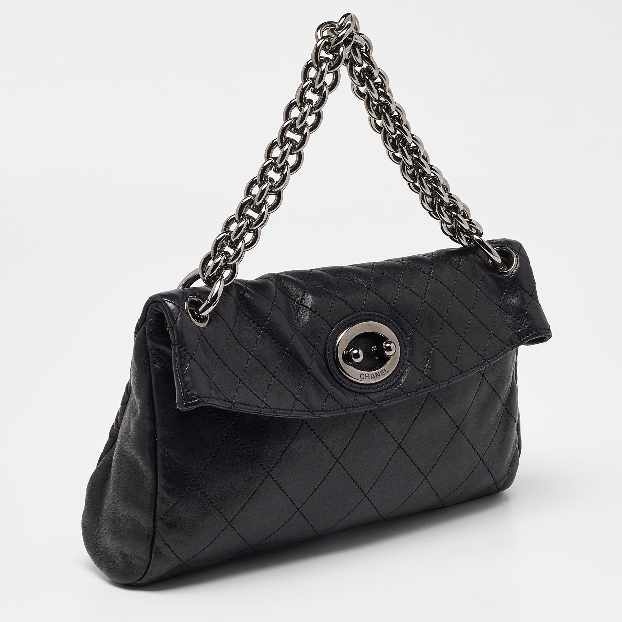 Chanel Black Quilted Leather Bijoux Ring Chain Hobo In Good Condition In Dubai, Al Qouz 2
