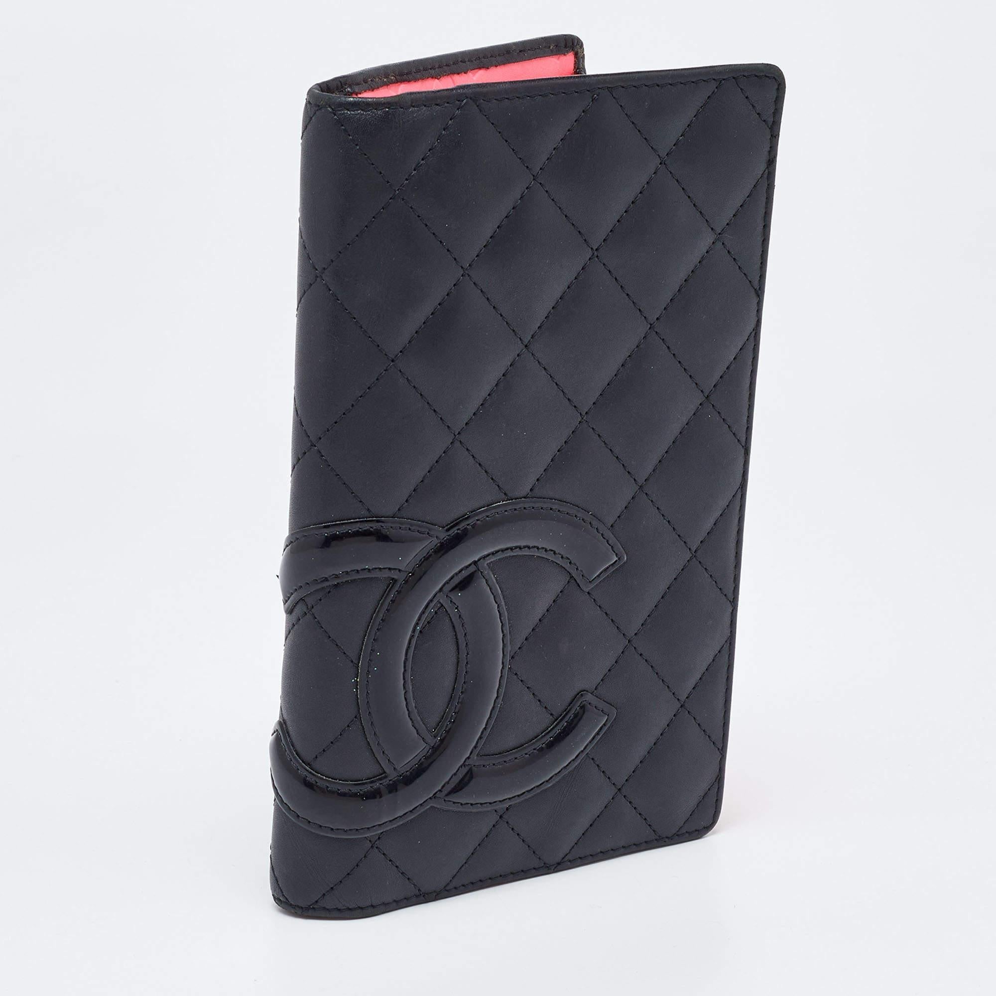Chanel Black Quilted Leather Cambon Ligne Bifold Wallet In Good Condition In Dubai, Al Qouz 2