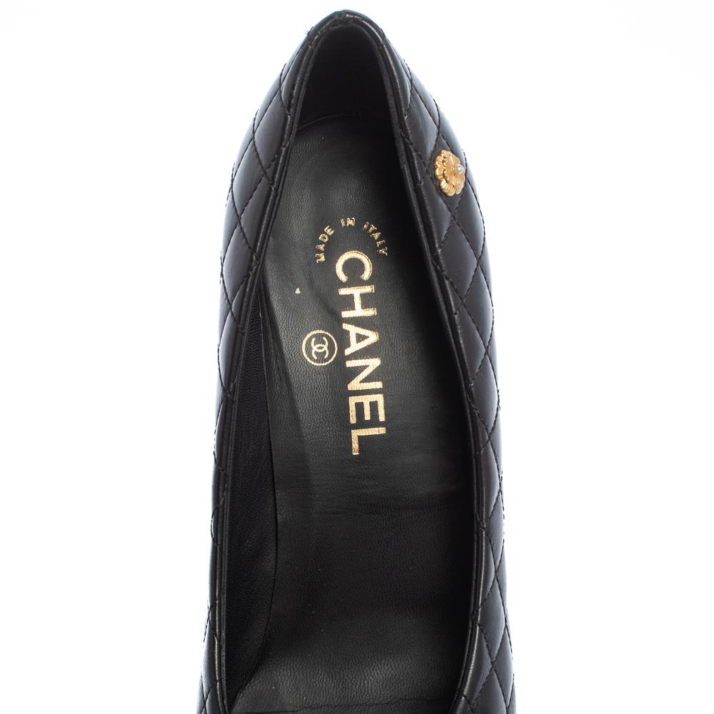 Chanel Black Quilted Leather Cap Toe Pumps Size 40.5 3