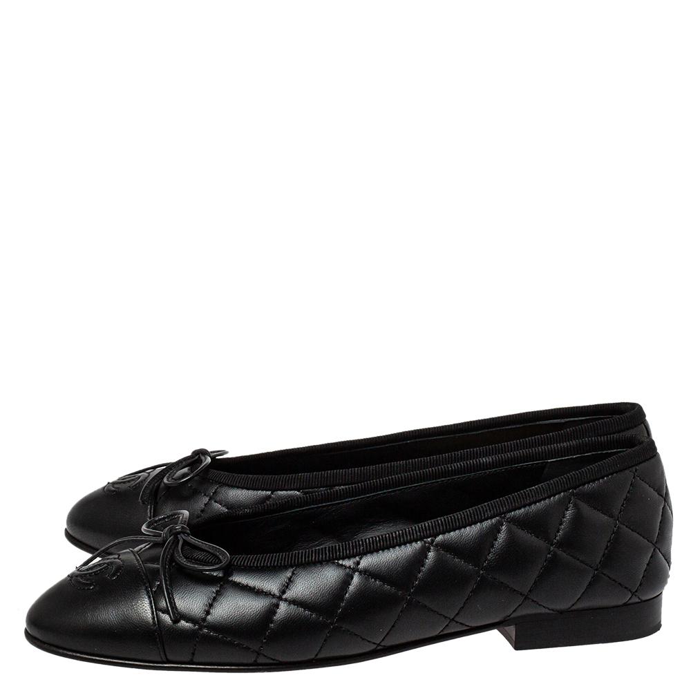 Chanel Black Quilted Leather CC Bow Ballet Flats Size 35.5 3