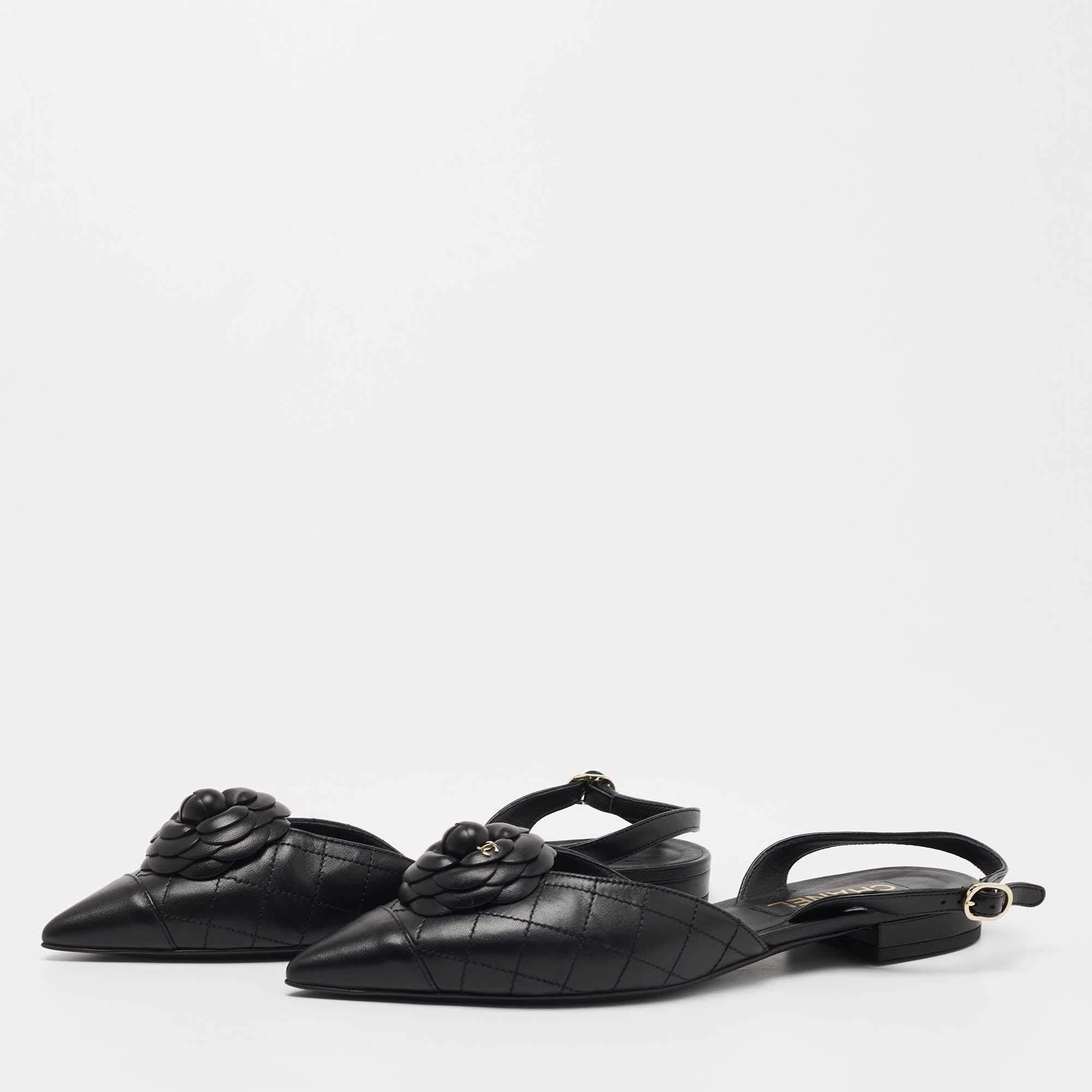 A perfect blend of luxury, style, and comfort, these designer flats are made using quality materials and frame your feet in the most elegant way. They can be paired with a host of outfits from your wardrobe.

Includes: Original Dust bag