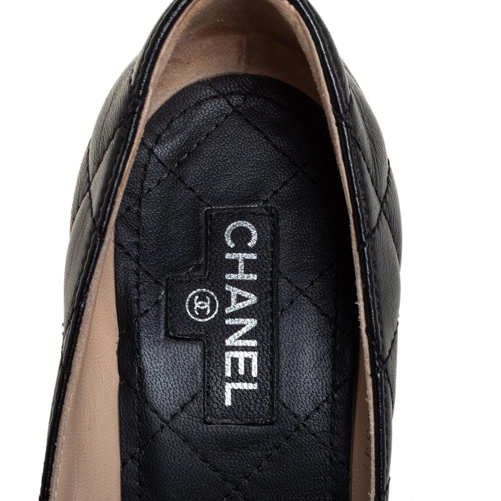 Chanel Black Quilted Leather CC Loafer Pumps Size 35.5 1
