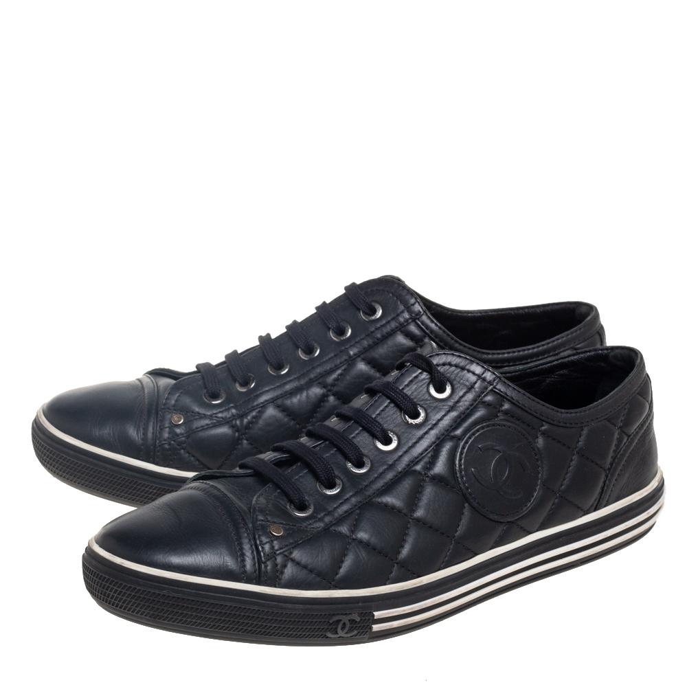 Look your stylish best every time you step out wearing these sneakers from the House of Chanel. They are made from black quilted leather into a low-top silhouette. They have lace-ups on the vamps. These Chanel sneakers are definitely worth the