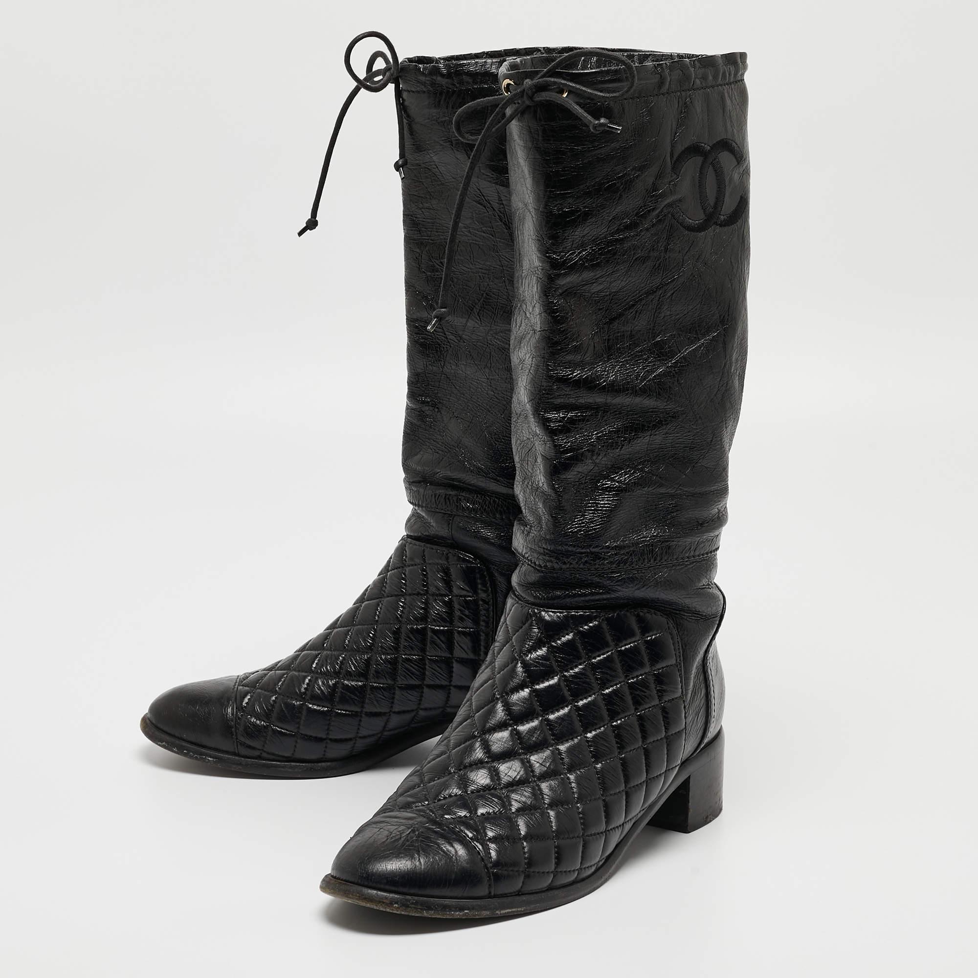 Chanel Black Quilted Leather CC Mid Calf Boots Size 39 For Sale 4