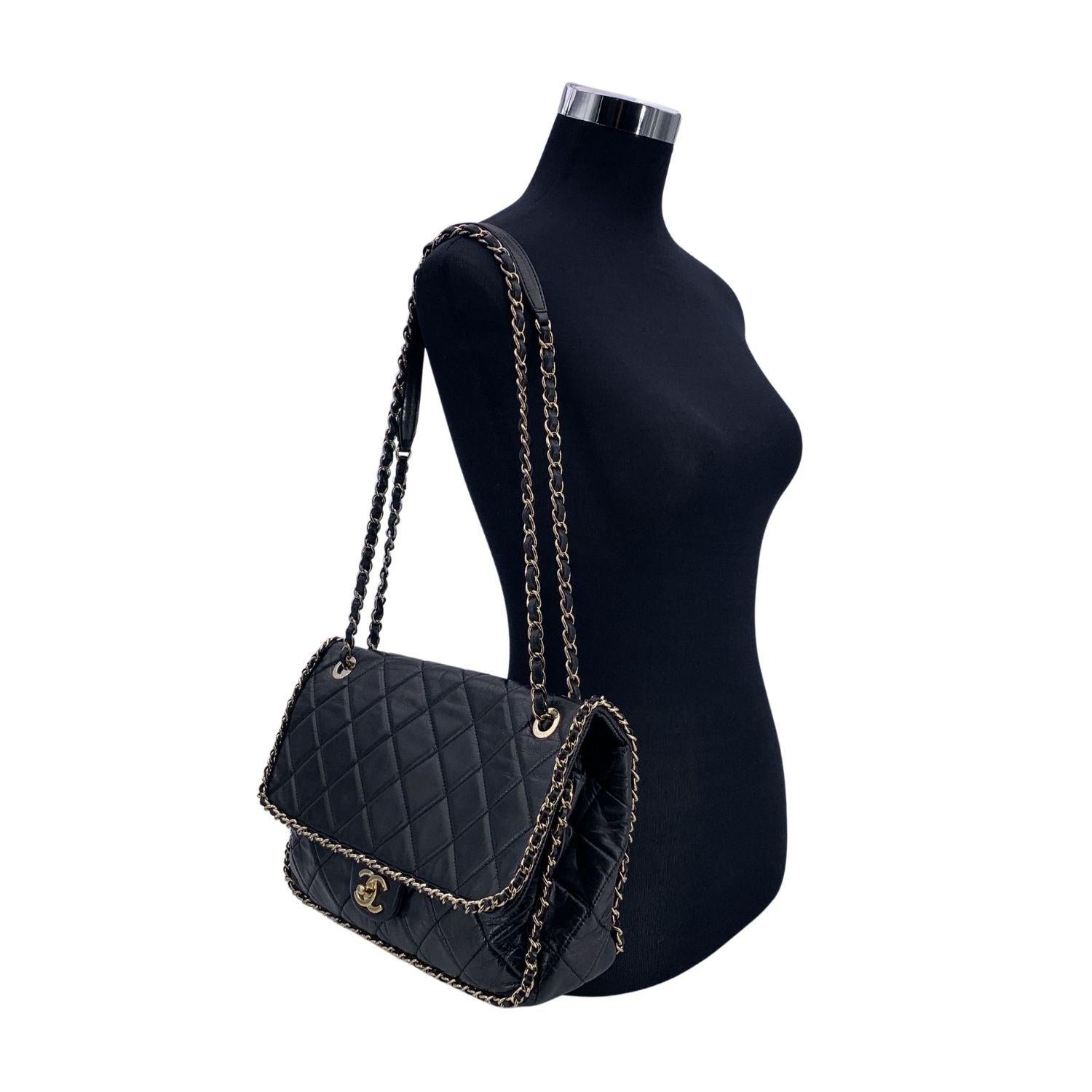 This beautiful Bag will come with a Certificate of Authenticity provided by Entrupy. The certificate will be provided at no further cost Chanel 'Chain Around' Quilted shoulder bag. Black quilted leather. Gold metal hardware. Period/Era: 2020. It