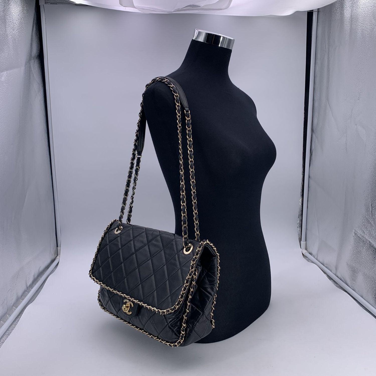 Chanel Black Quilted Leather Chain Around Shoulder Bag In Good Condition In Rome, Rome