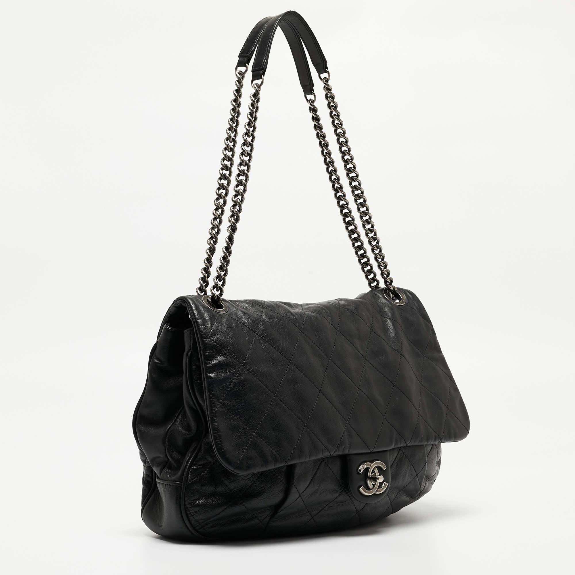 Chanel Black Quilted Leather Coco Pleats Flap Bag In Good Condition For Sale In Dubai, Al Qouz 2