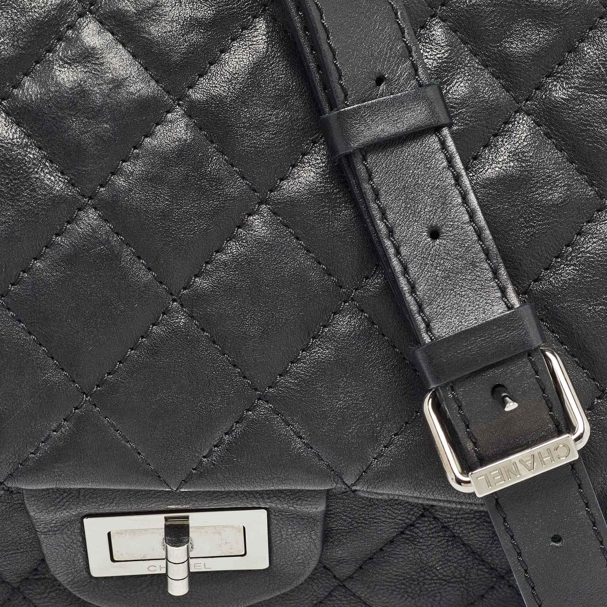 Chanel Black Quilted Leather Easy Reissue Messenger Bag For Sale 1