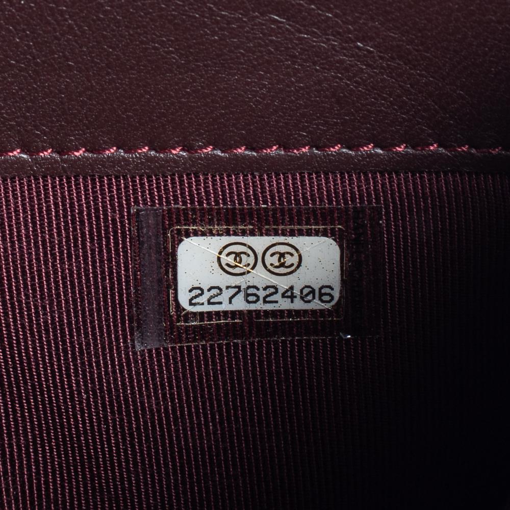 Chanel Schwarzes gestepptes Leder Portemonnaie mit flachem Reißverschluss 7