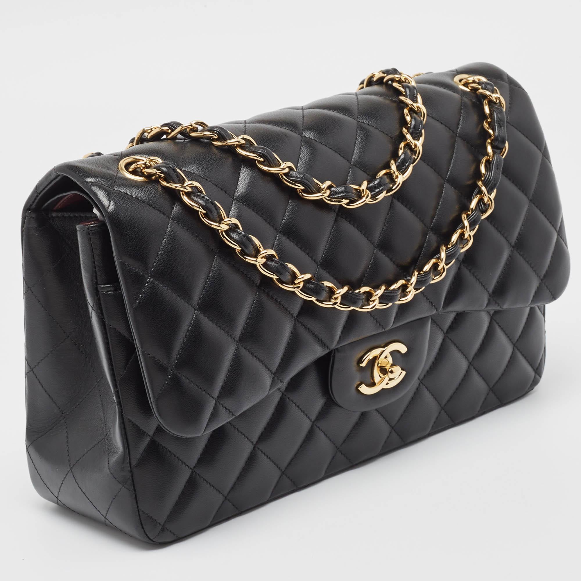 Women's Chanel Black Quilted Leather Jumbo Classic Double Flap Bag For Sale