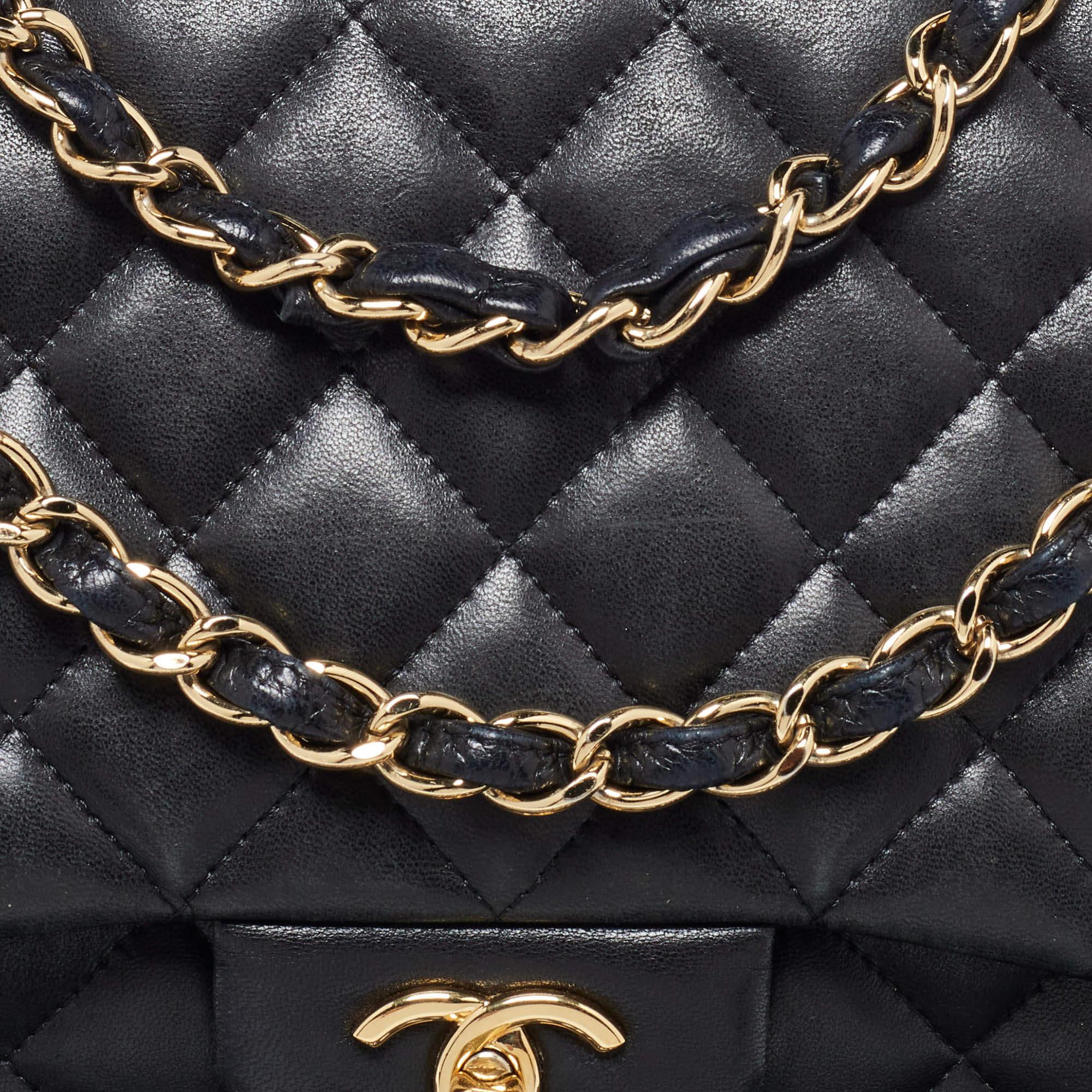 Chanel Negro Acolchado Piel Jumbo Clásico Bolso Doble Solapa en venta 1