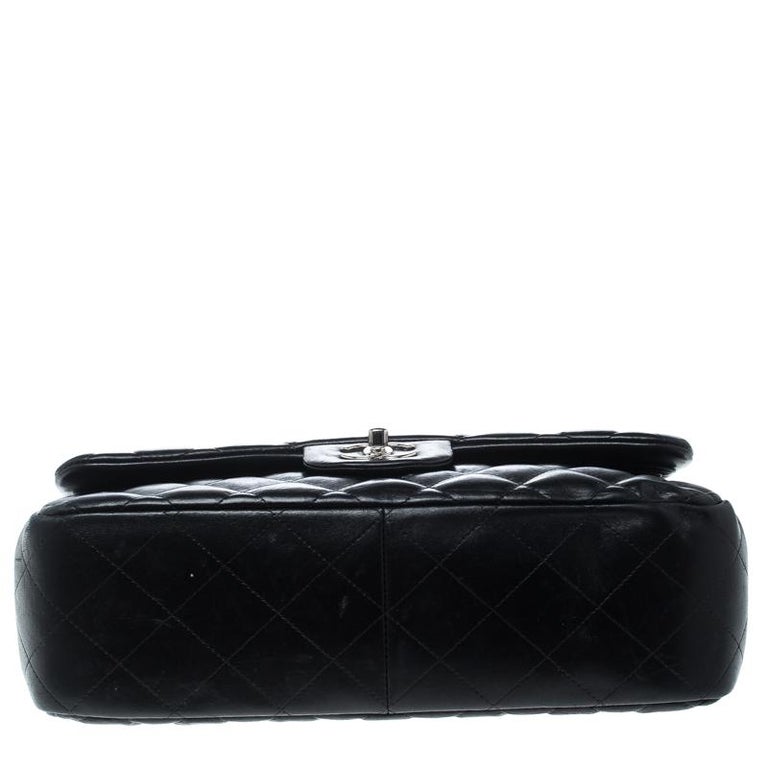 Chanel Black Quilted Leather Jumbo Classic Double Flap Bag For Sale at ...