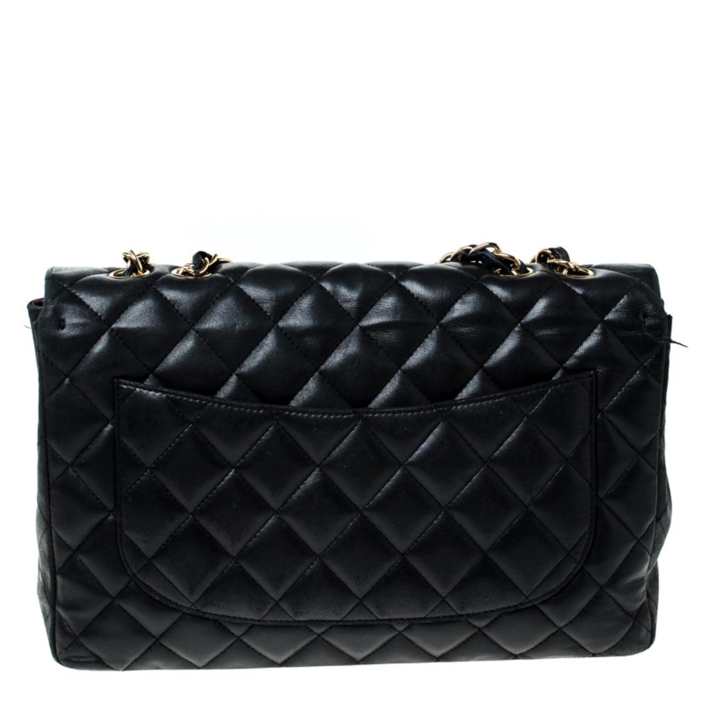 We are in utter awe of this flap bag from Chanel as it is appealing in a surreal way. Exquisitely crafted from leather in their quilted design, it bears their signature label on the leather interior and the iconic CC turn lock on the flap. The piece