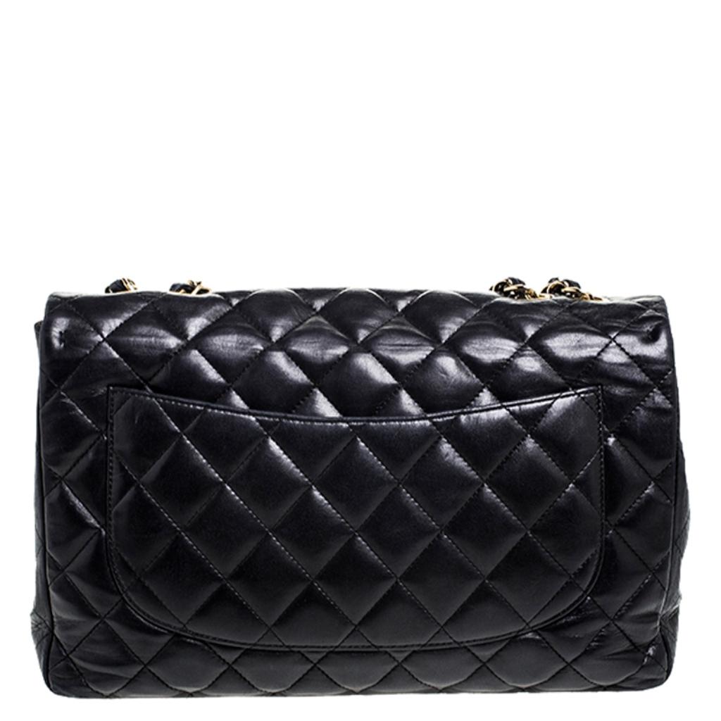 We are in utter awe of this flap bag from Chanel as it is appealing in a surreal way. Exquisitely crafted from leather in their quilt design, it bears their signature label on the leather interior and the iconic CC turn lock on the flap. The piece