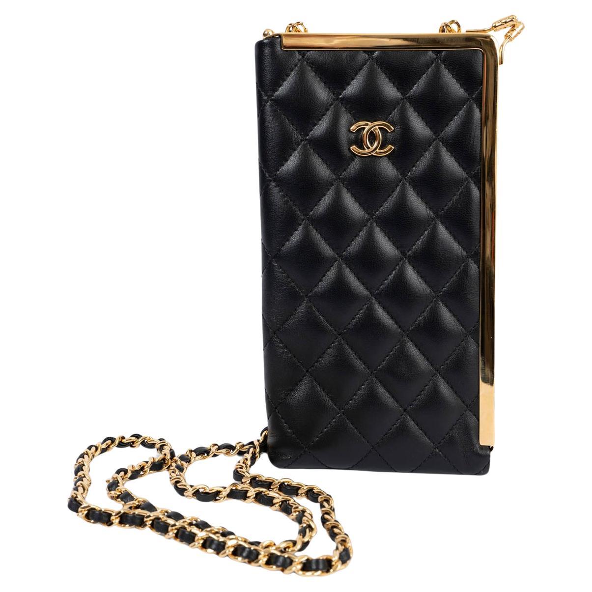CHANEL black quilted leather KISSLOCK FRAME Clutch / Wallet on Chain WOC Bag For Sale