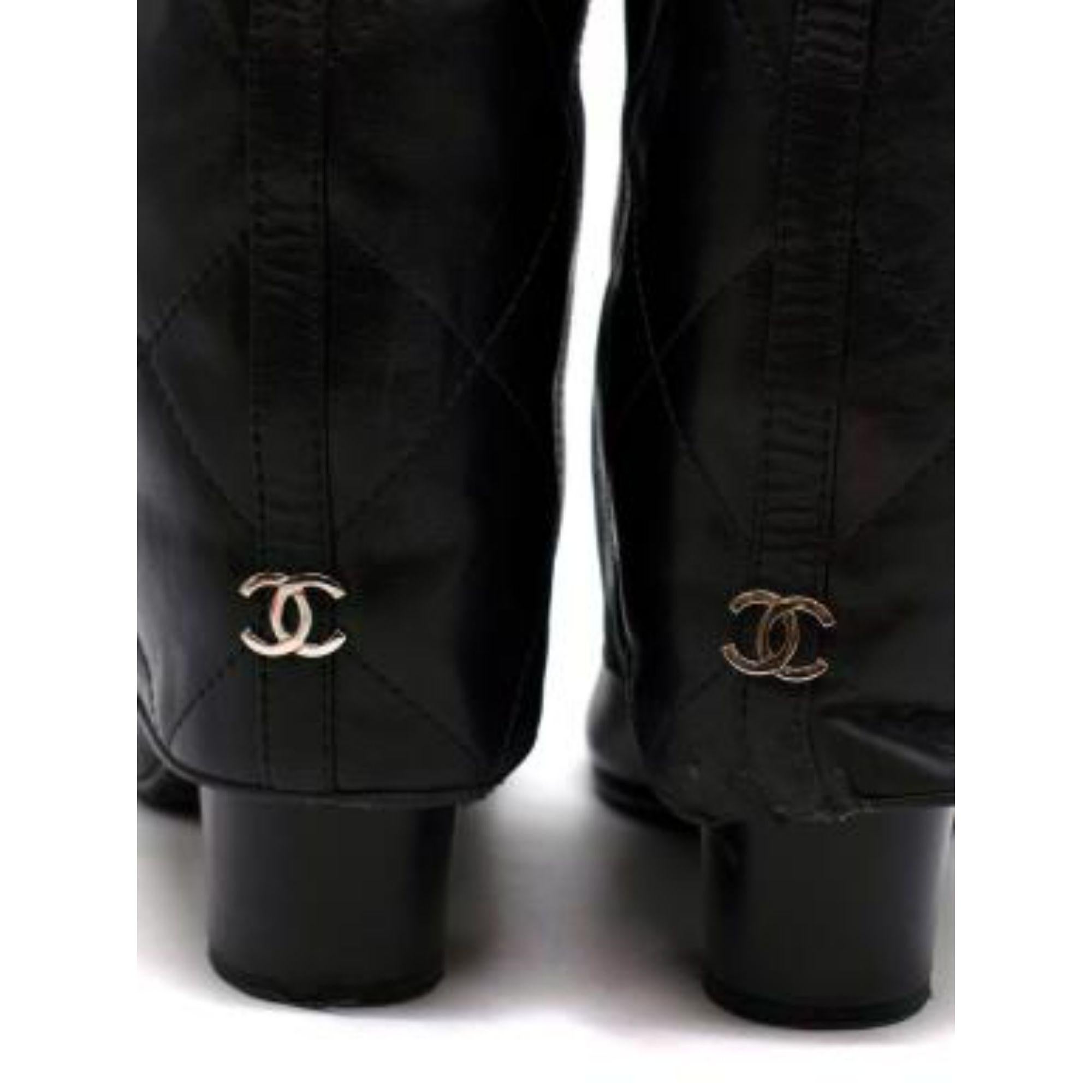 Chanel Black Quilted Leather Knee-high Boots For Sale 3