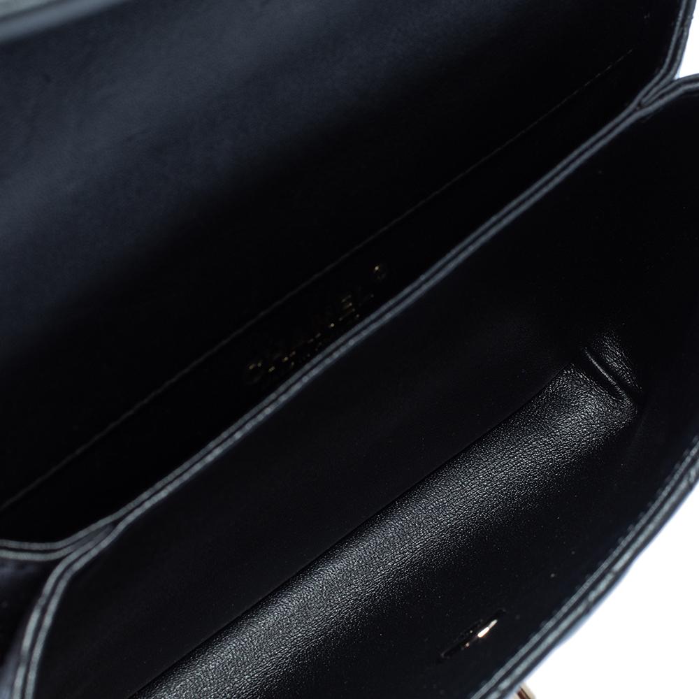 Chanel Schwarzes gestepptes Leder Klopfen auf Holz Top Handle Tasche 7