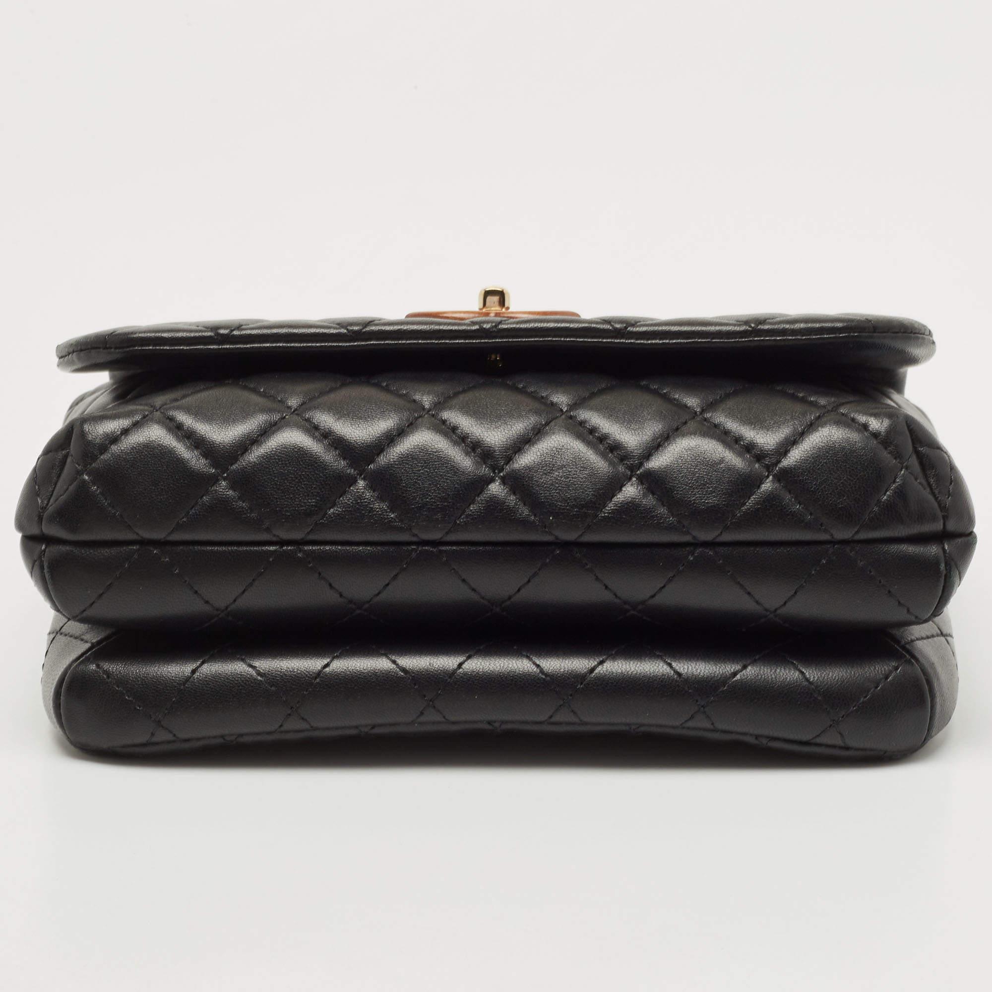 Chanel Black Quilted Leather Knock On Wood Top Handle Bag In Good Condition In Dubai, Al Qouz 2