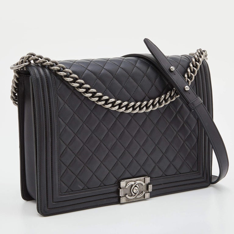 Chanel Black Quilted Leather Large Boy Flap Bag For Sale at 1stDibs